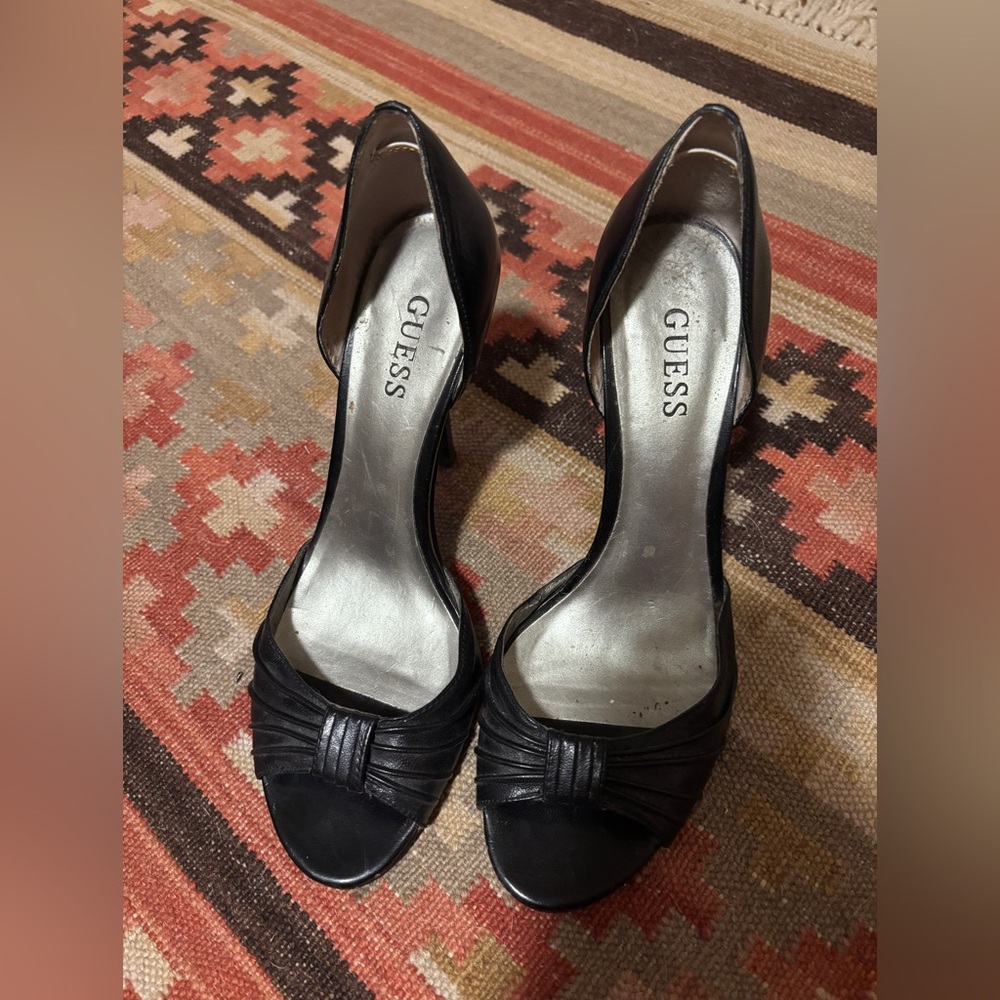 Guess Elegant Black Open-Toe Heels